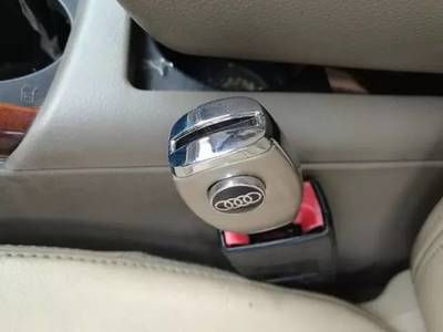 寶馬女司機殞命高速，車內(nèi)飾品成致命元兇