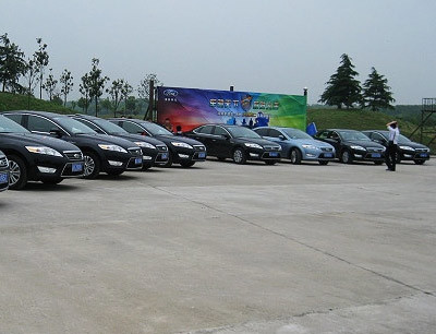 車馳天下 汽車飾品銷售，為您的愛車增添個性與舒適